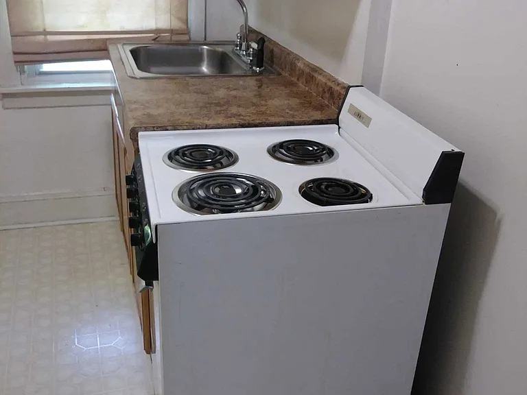 1163 S Cleveland St #A — Photo 12
