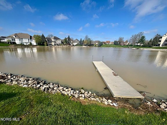5th image of 744 Deerwood Dr