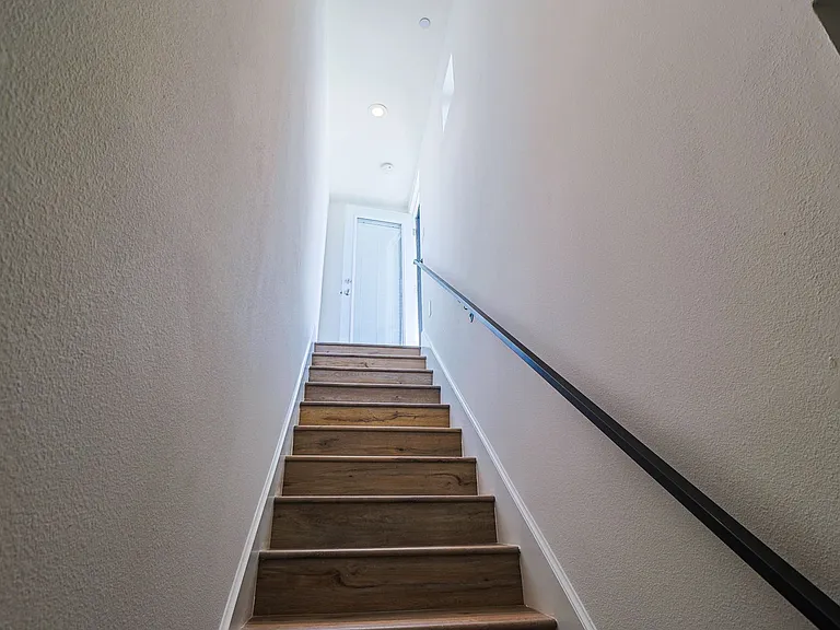 5934 Lemp Ave — Photo 30