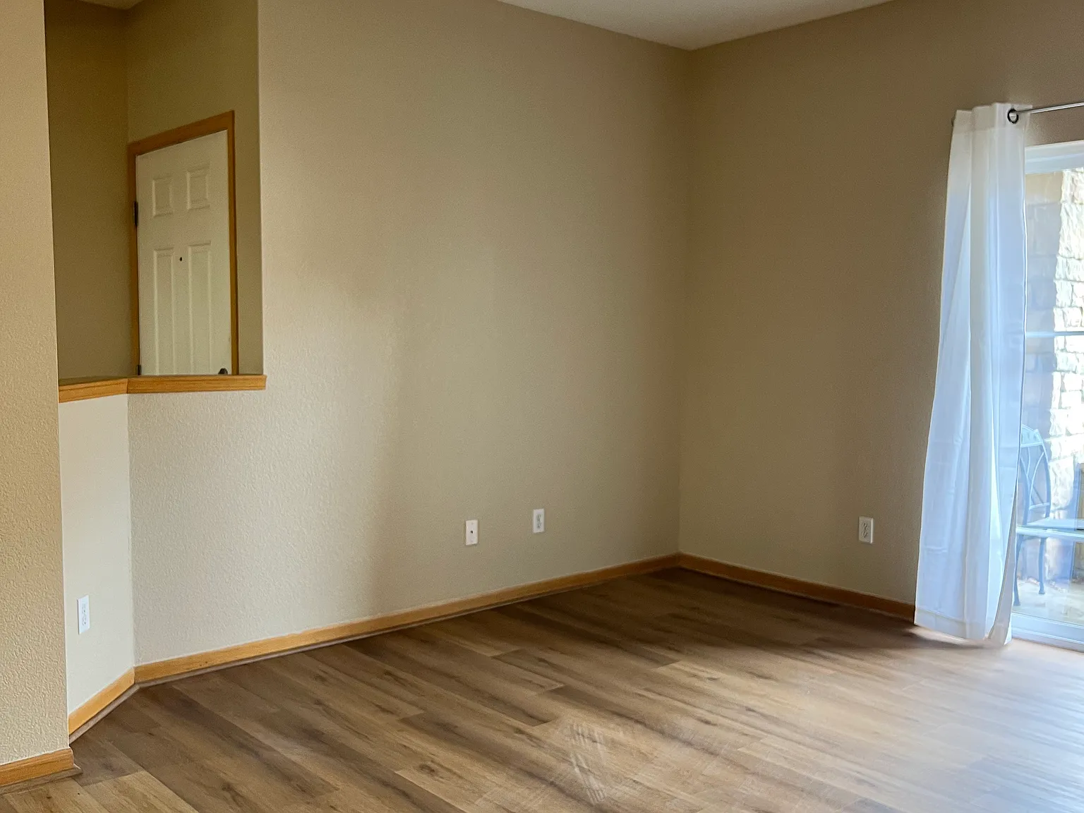 3945 Landings Dr — Photo 3