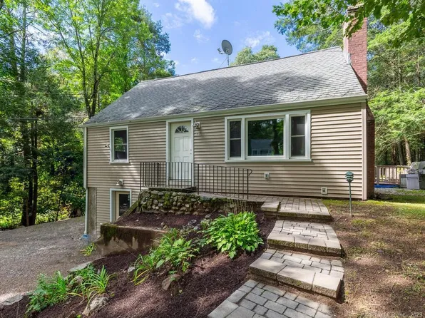 42 Bristol Drive, Canton, CT 06019