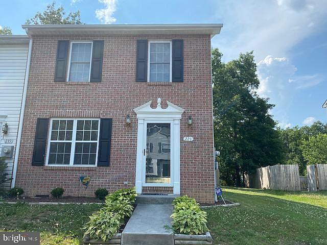 1st image of 221 Sherando Cir