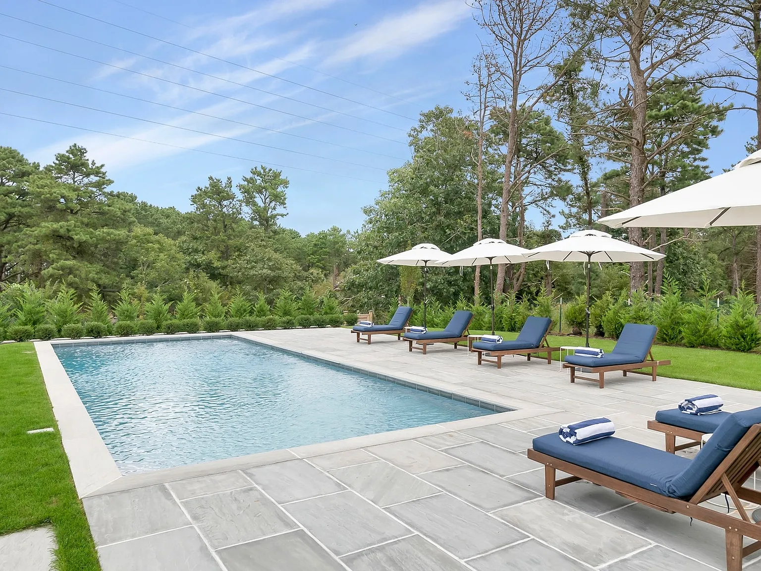 Great Outdoor Space — Photo 2