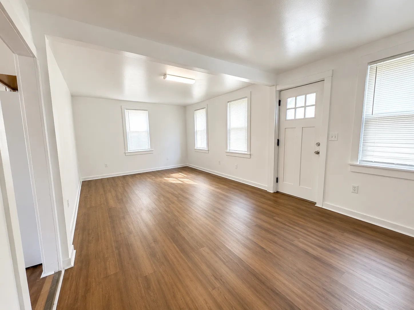 4 bed, $2,200 — Photo 2