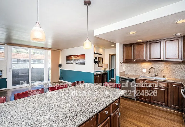 2510 Torrey Pines Rd #209 — Photo 13