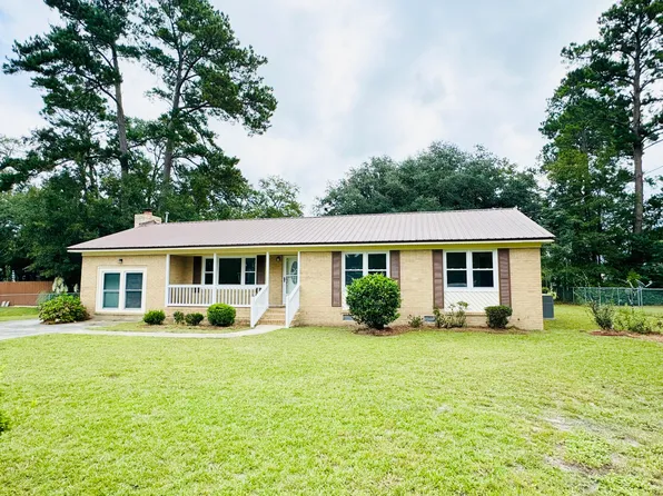 108 Rosewood Dr, Walterboro, SC 29488