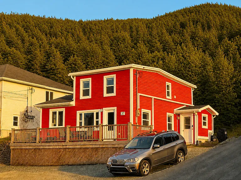 37 Beachy Cove Rd — Photo 1
