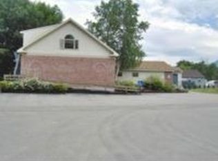 28 Spruce St, Gorham, NH 03581