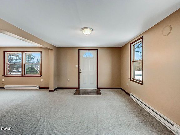 4th image of 1309-1311 Golf Park Dr