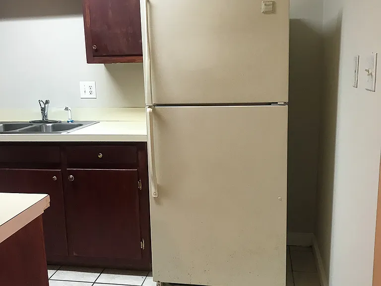 1101 Locust St #8 — Photo 7