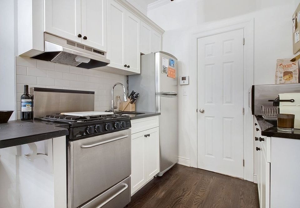 1st image of 54 Barrow St #1E