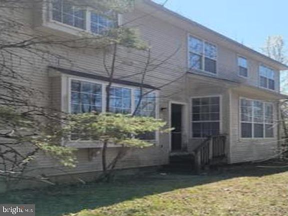 2nd image of 20 Crocus Ln