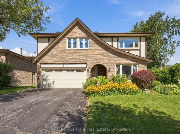 7 Trinity Cres, Whitby, ON L1N 6L1