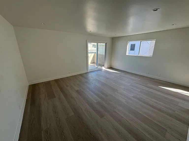 112 2nd St — Photo 6