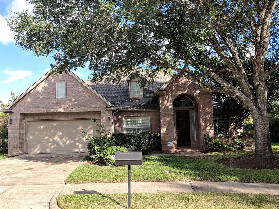 1st image of 406 Brook Shore Ct