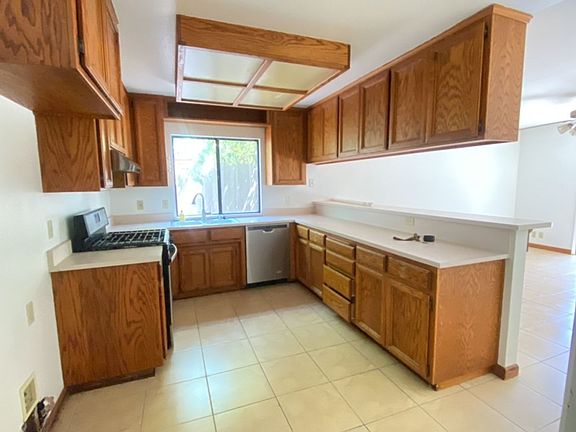 2nd image of 3416 Monterey Ave
