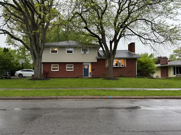 950 Woodbine St, Willard, OH 44890