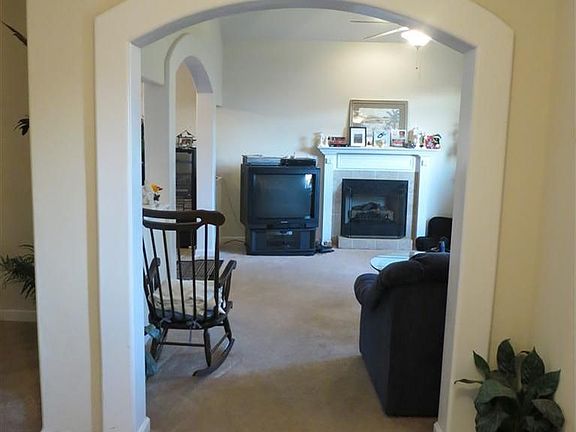 4th image of 109 Cameron Dr