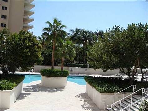 1st image of 781 Crandon Blvd APT 303