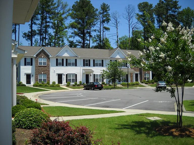 15 Sharpstone Ln — Photo 1