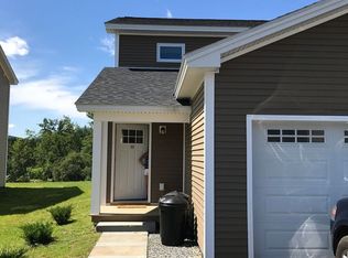 79 Fenimore St #6, Morrisville, VT 05661