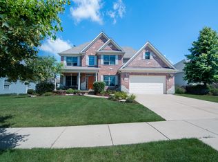 912 Independence Ave, Elburn, IL 60119