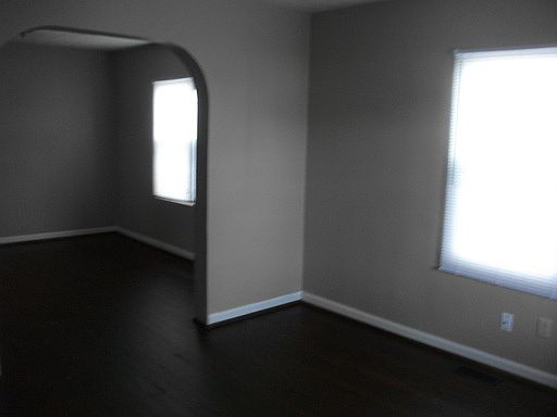 3rd image of 217 Cereal Ave