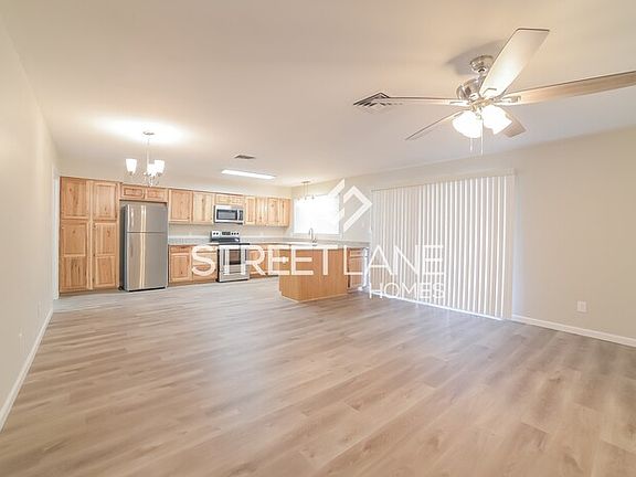 3rd image of 3608 W Grovers Ave