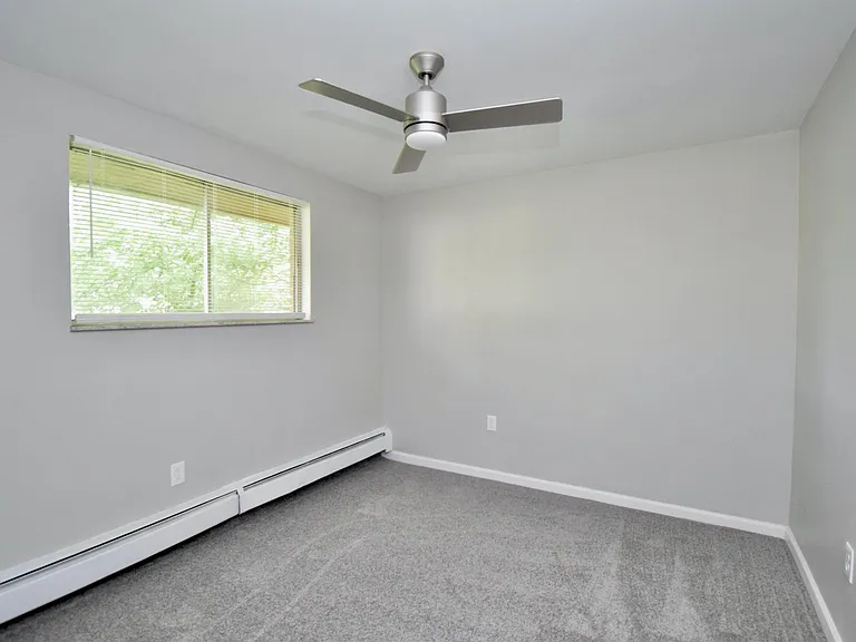7264 Boleyn Dr #4 — Photo 8