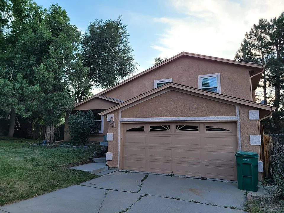 6380 Galway Dr