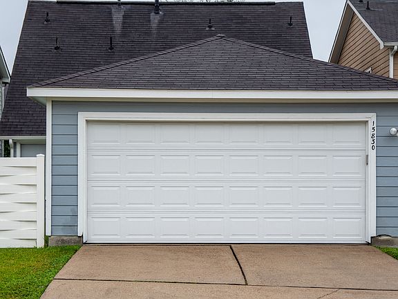 5th image of 15830 E Park Ct