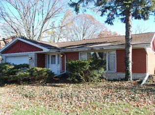 12601 E Navajo Dr, Palos Heights, IL 60463