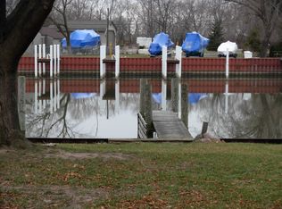 29629 Riverside Bay Ct, Harrison Township, MI 48045