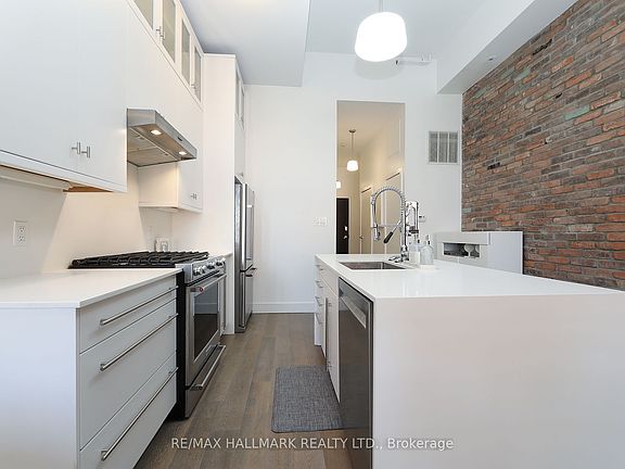 4th image of 1842 Queen St E #204