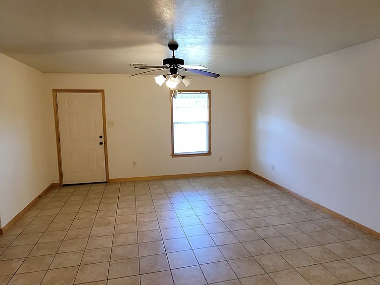 2722 Ryan Rd #B-1 — Photo 3