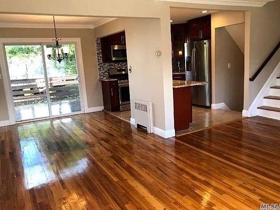 5th image of 4 Garnet Ln