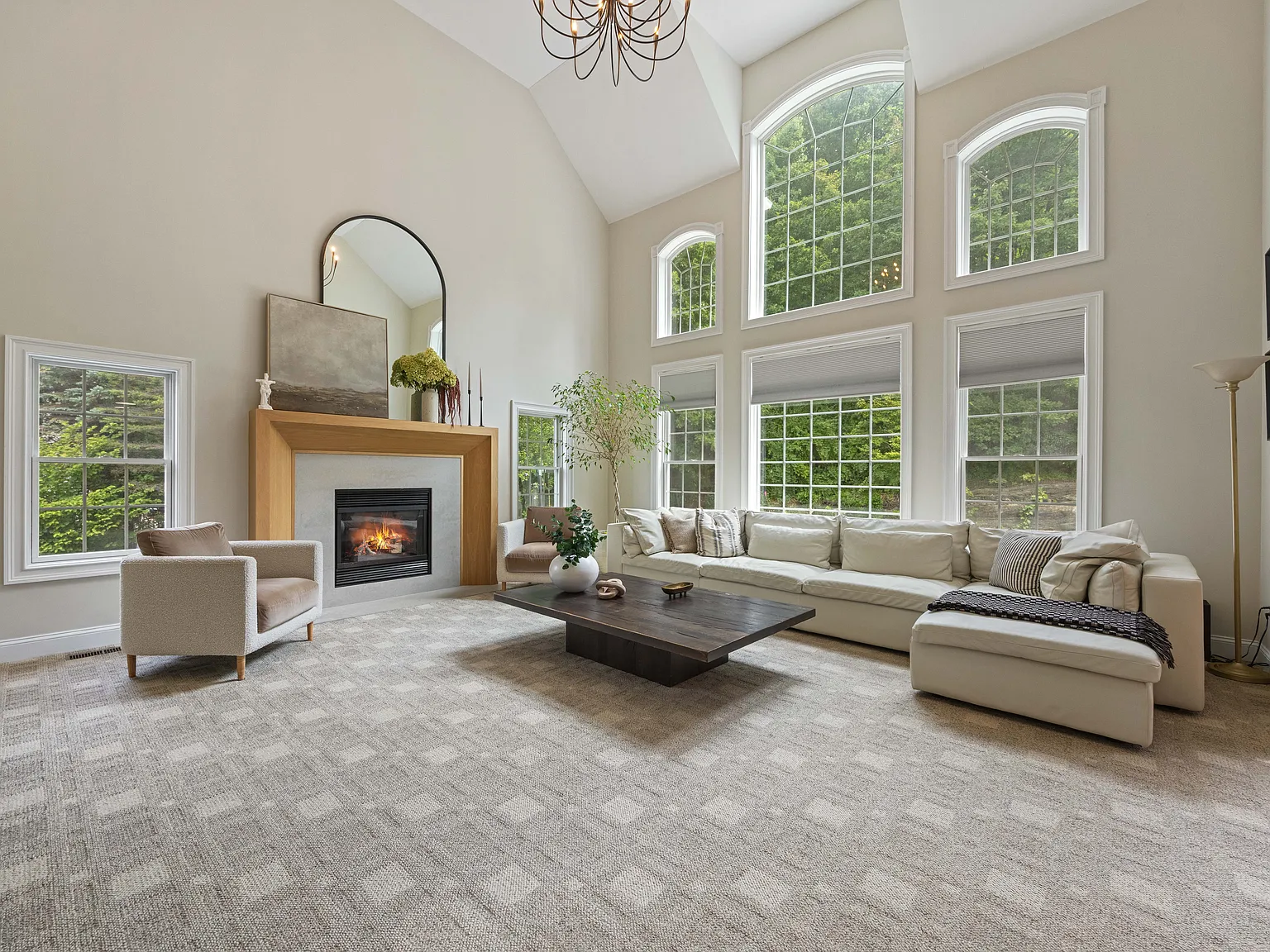4 bed, 3.5 bath, 3425 sqft, $5,500 — Photo 2