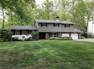 3475 Ridgewood Dr, Hermitage, PA 16148
