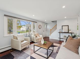 62 Constitution Dr, Westbrook, ME 04092