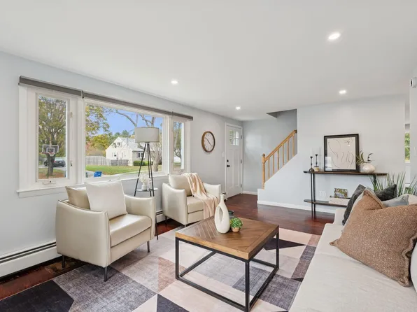 62 Constitution Drive, Westbrook, ME 04092