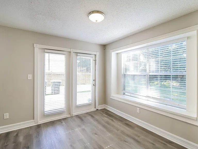 17 Arbor Cove Dr — Photo 8