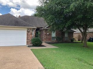 706 Hasselt St, College Station, TX 77845