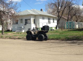 411 S Anderson Ave, Glendive, MT 59330