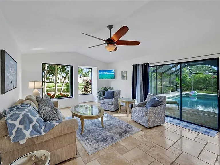 9940 Treasure Cay Ln — Photo 6