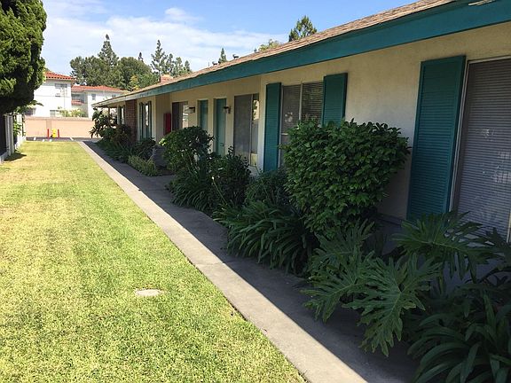 4th image of 10782 Lampson Ave APT 2