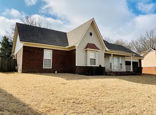 563 Charles Hamilton Dr, Collierville, TN 38017