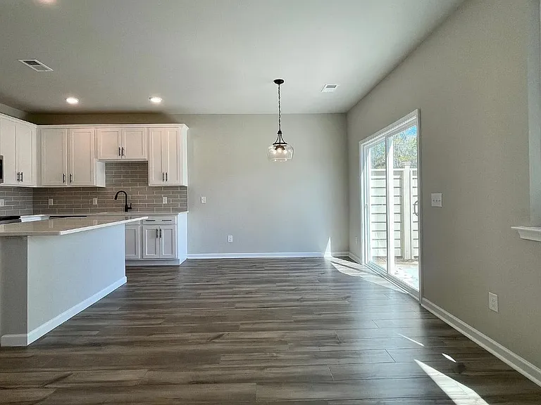8352 Childs Cv — Photo 11
