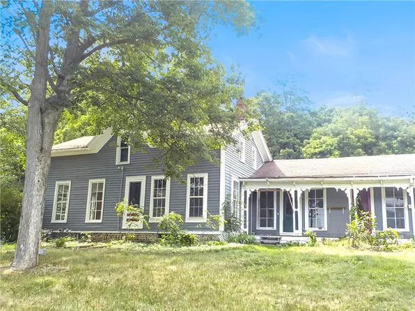 25 N Academy St, Wyoming, NY 14591