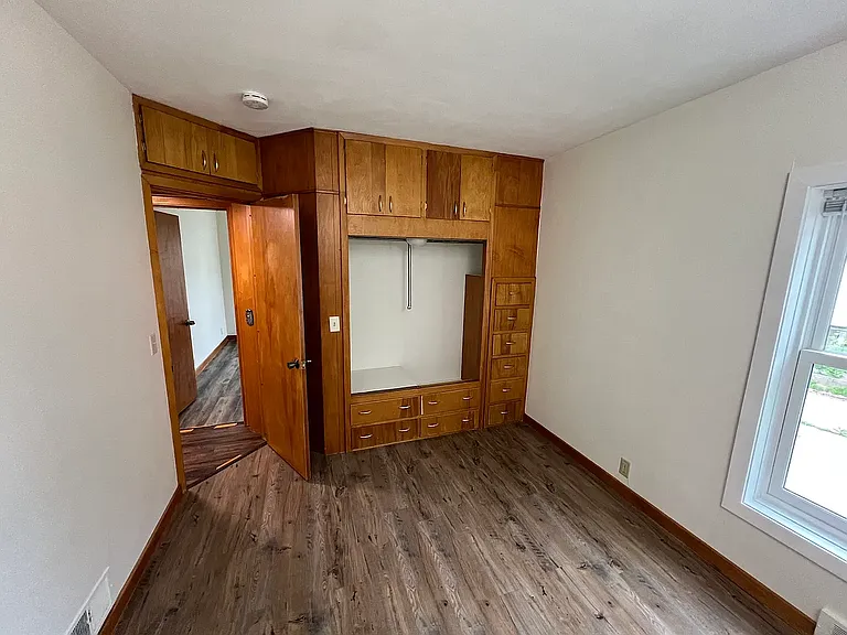 209 2nd St NW #1-2 — Photo 23
