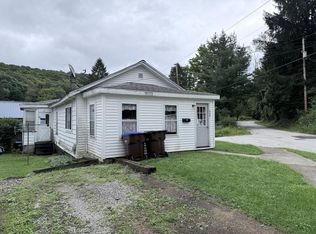 640 S Franklin St, Titusville, PA 16354